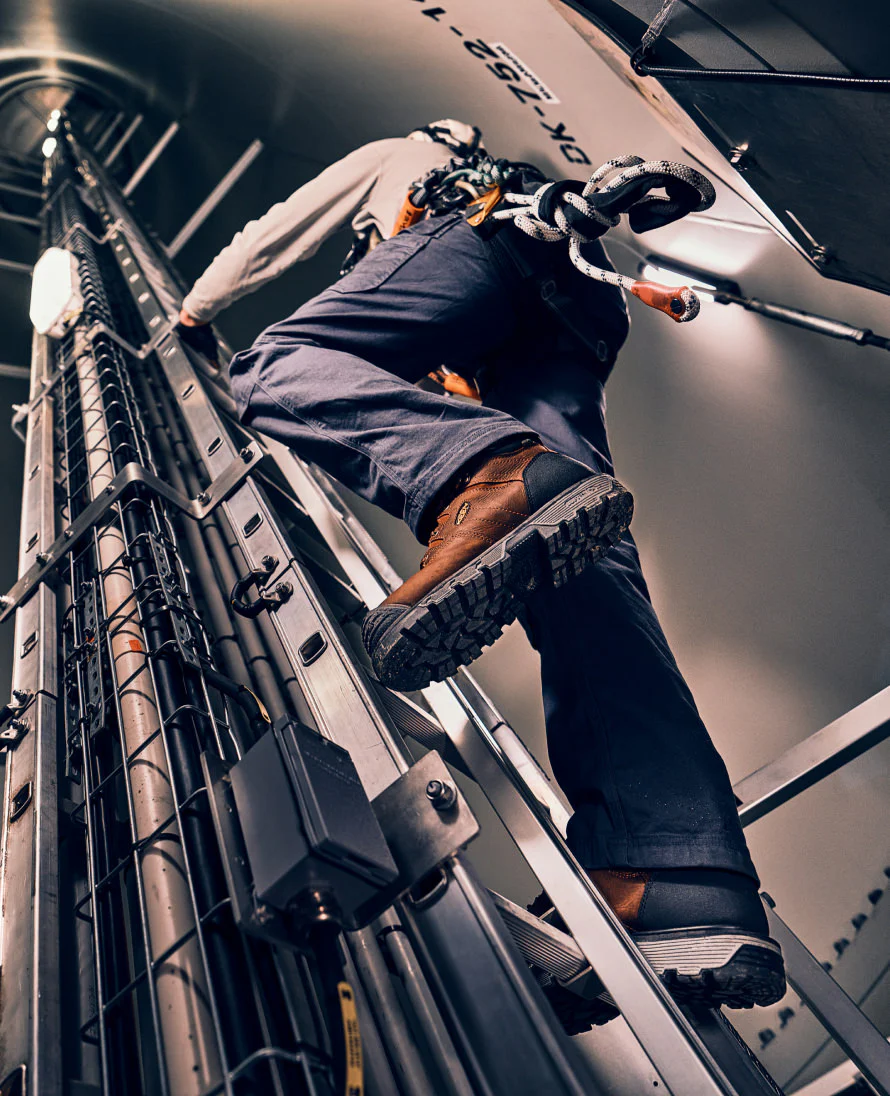 Men's CSA Camden 6" Waterproof Boot (Carbon Toe)  |  Dark Earth/Black - Image 8