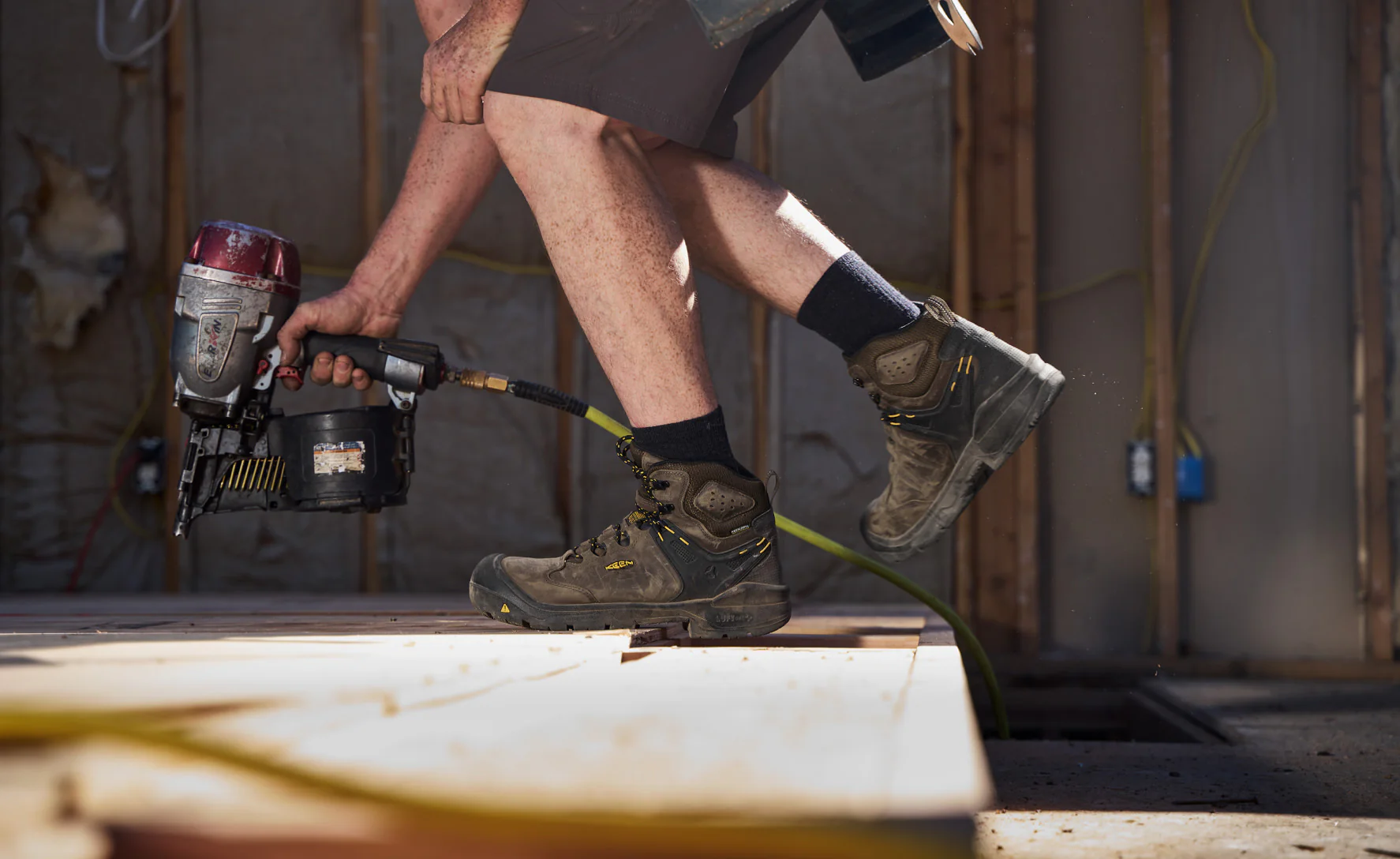 Men's Dover 6" Waterproof (Carbon Toe)  |  Dark Earth/Black - Image 6