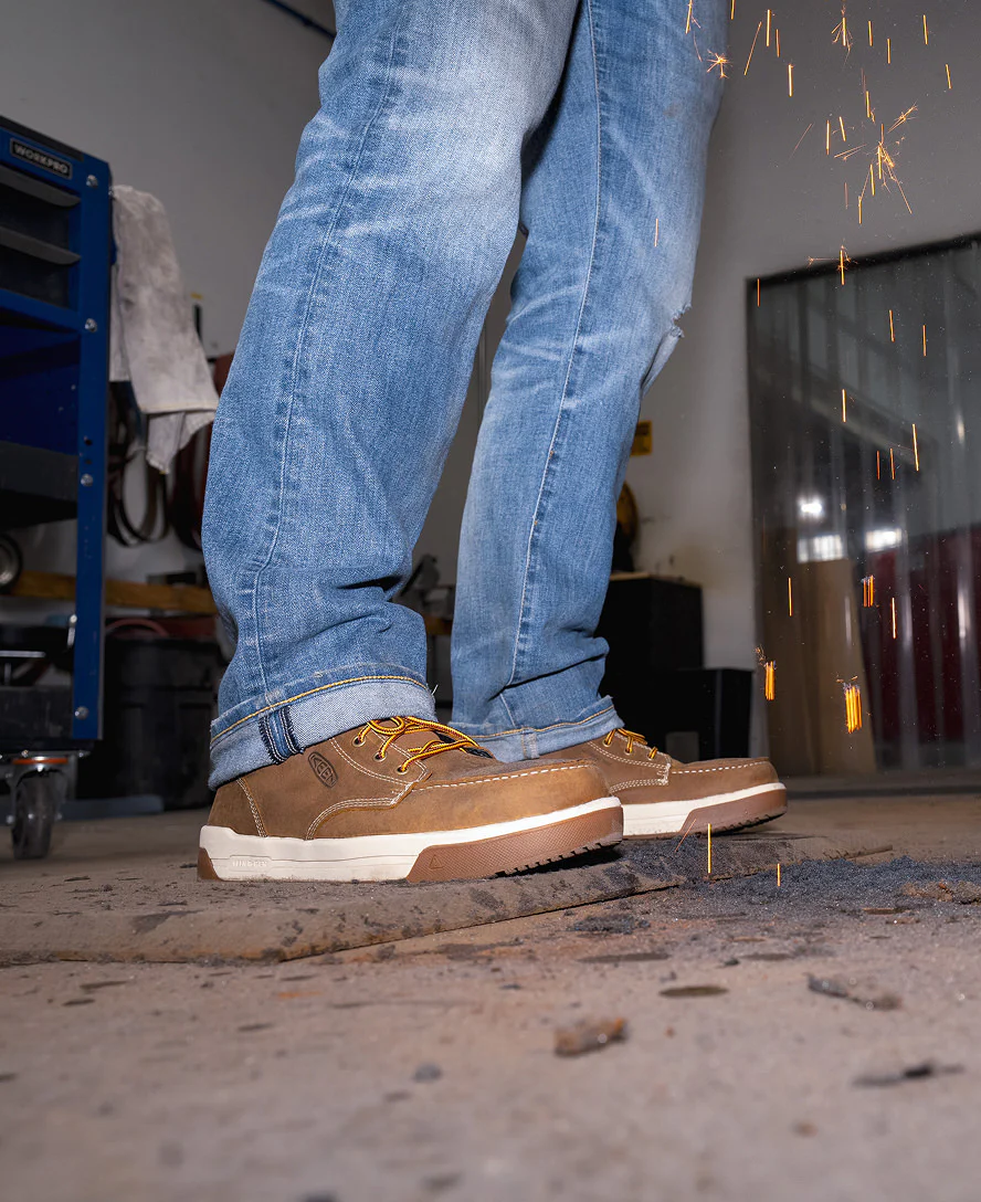 Men's Gibson Waterproof Work Boot (Carbon Toe) | Belgian/Gum - Image 8