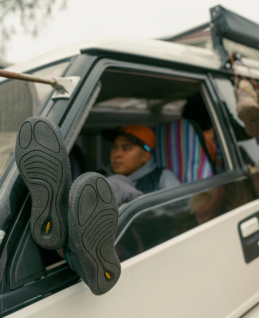 Men's Howser II  |  Triple Black - Image 8