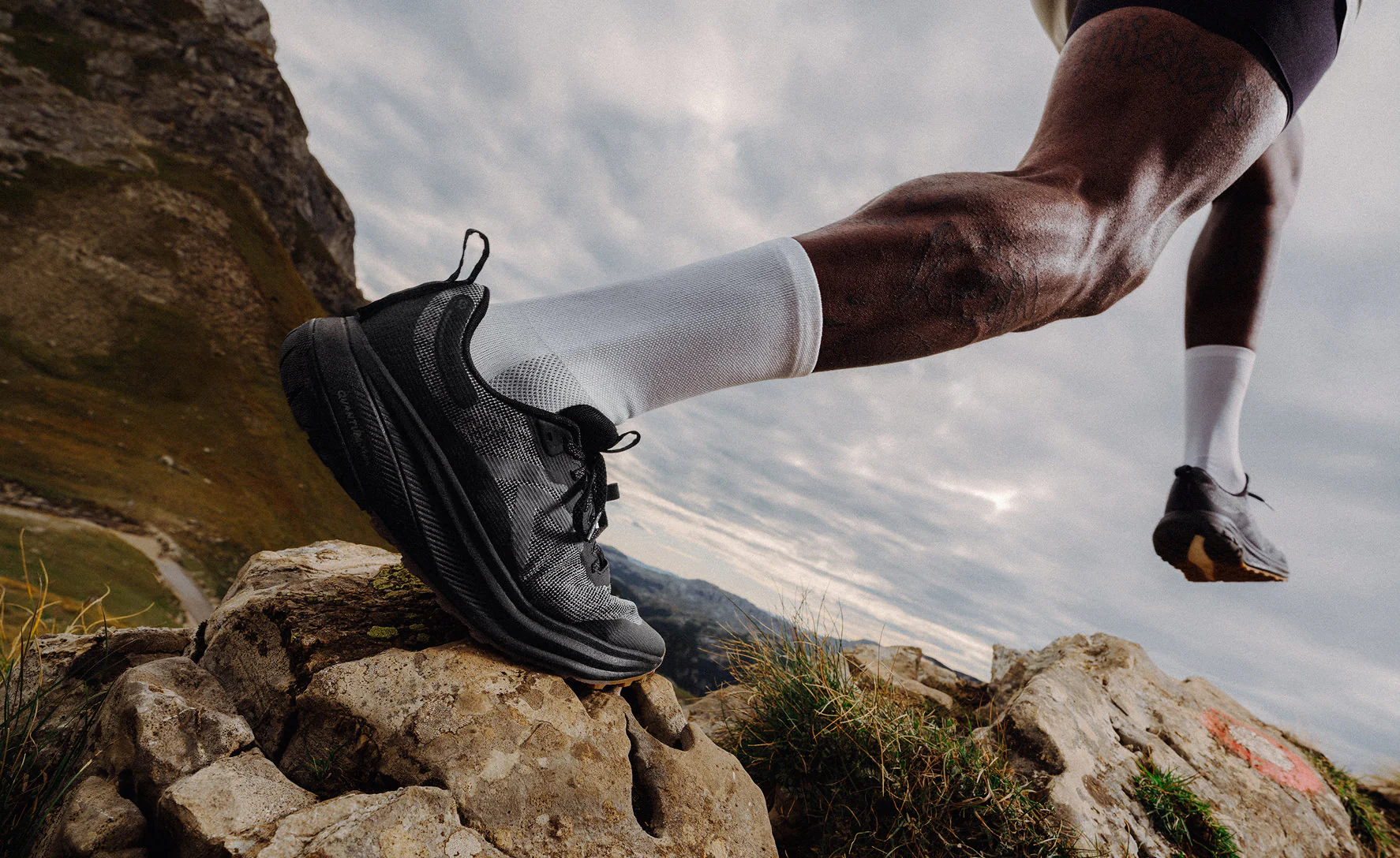 Men's Roam Trail Running Shoe | Black/Orange Peel - Image 7