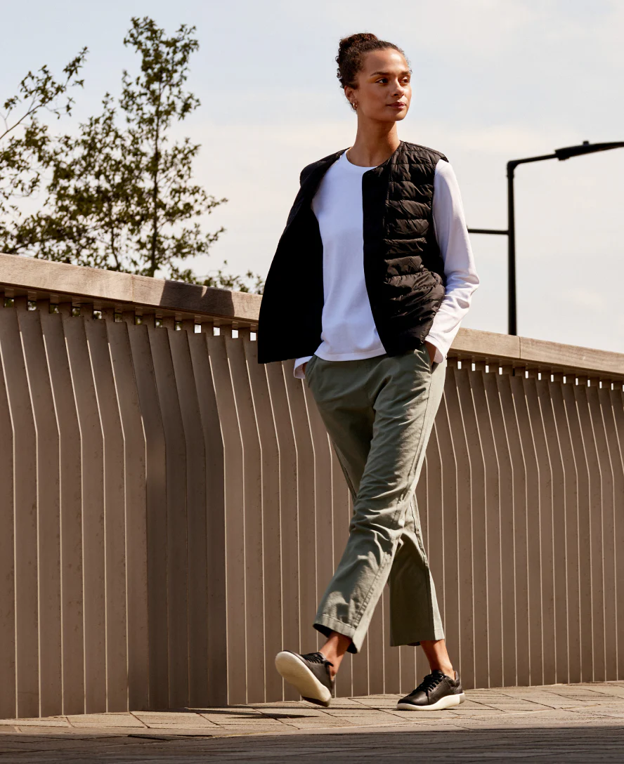 Women's KNX Leather Sneaker | Black/Star White - Image 8