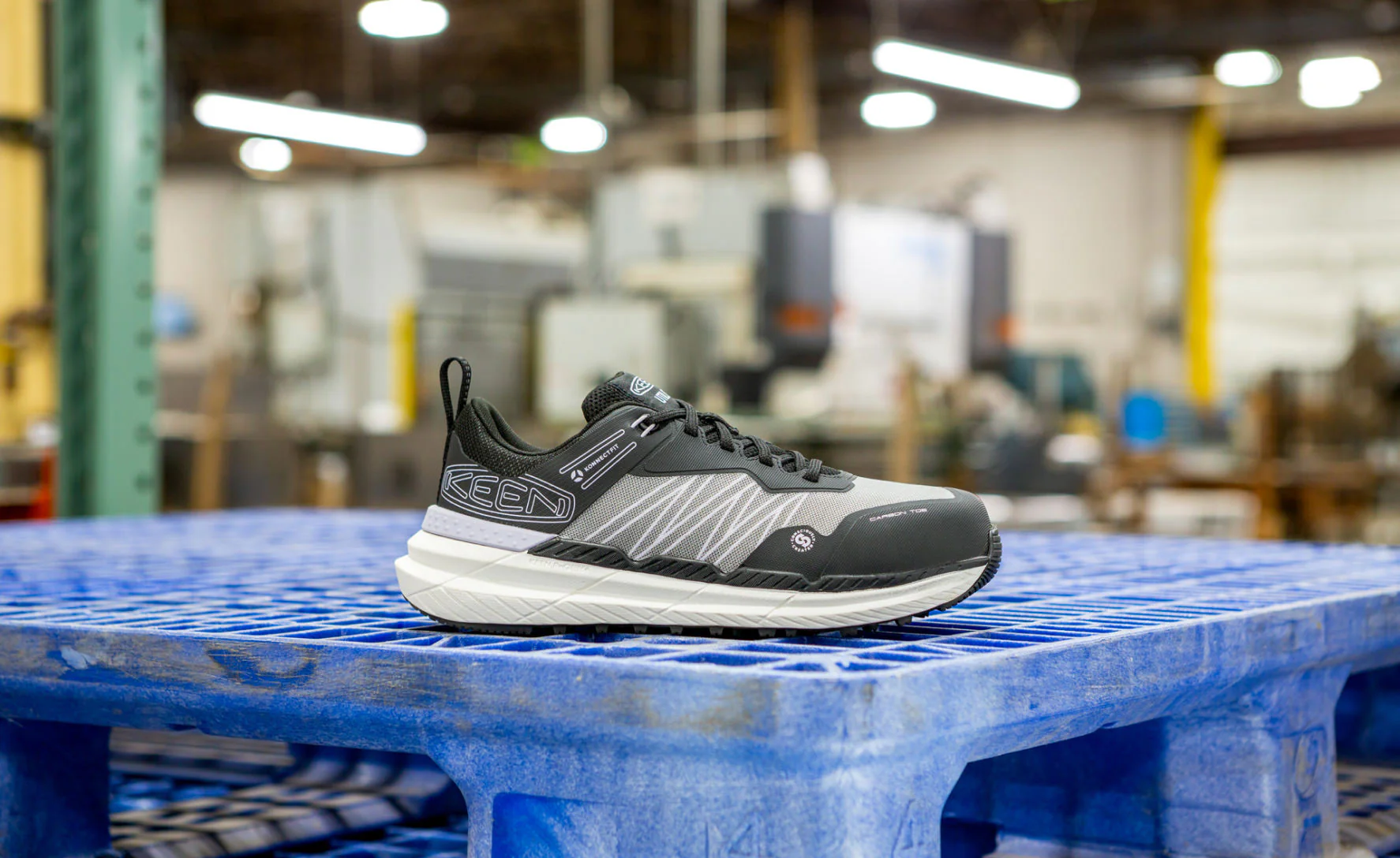 Women's Speedworks Work Sneaker (Carbon Toe)  |  Thistle/Black - Image 7