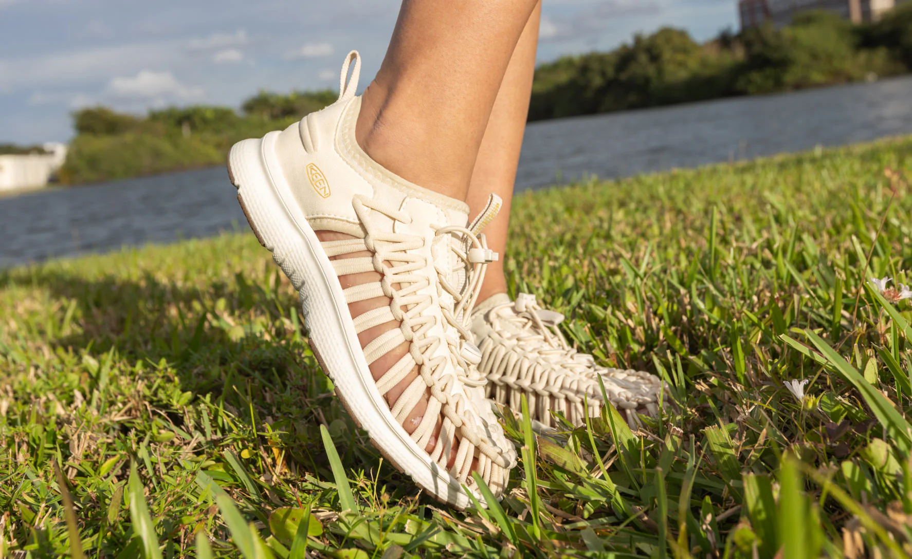 Women's UNEEK O3 Sneaker Sandal | Birch/Star White - Image 7