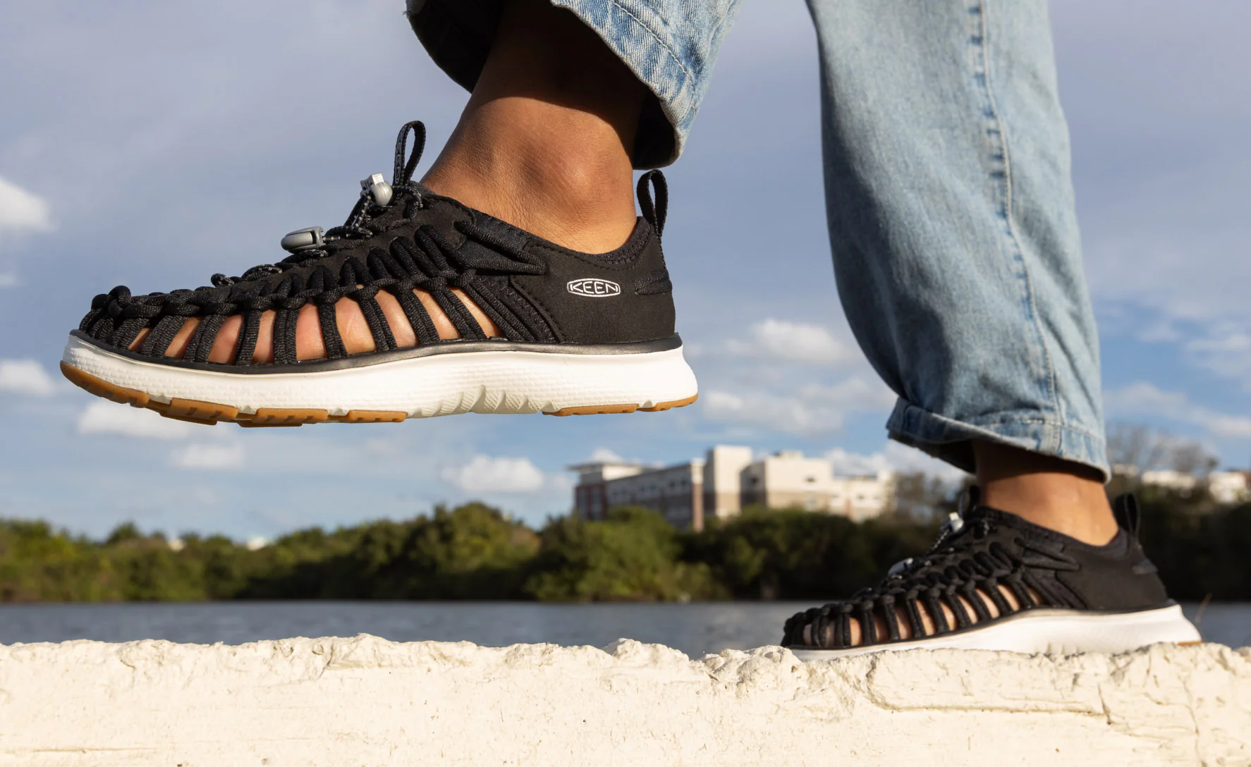 Women's UNEEK O3 Sneaker Sandal  |  Black/Star White - Image 7