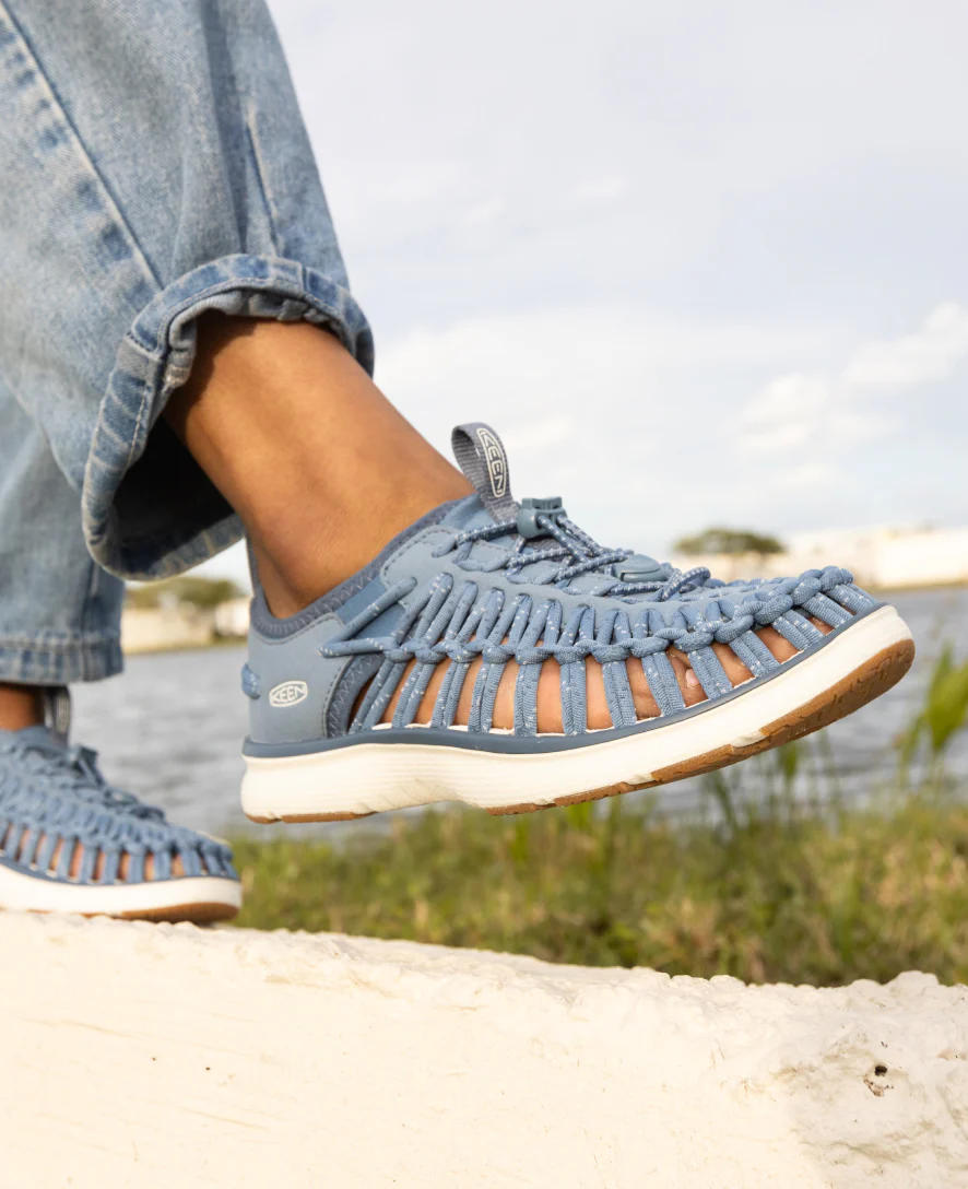 Women's UNEEK O3 Sneaker Sandal  |  Black/Star White - Image 9